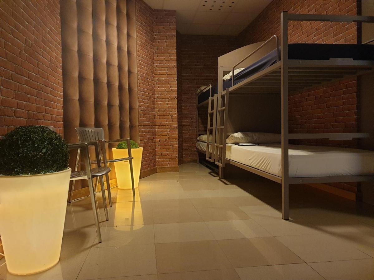 Albergue Santo Santiago サンティアゴ・デ・コンポステーラ エクステリア 写真
